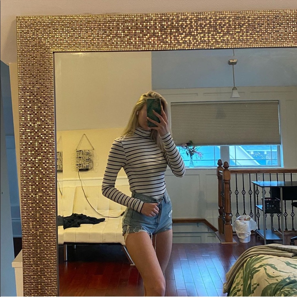 SOLD ON MY IG: @wearmke